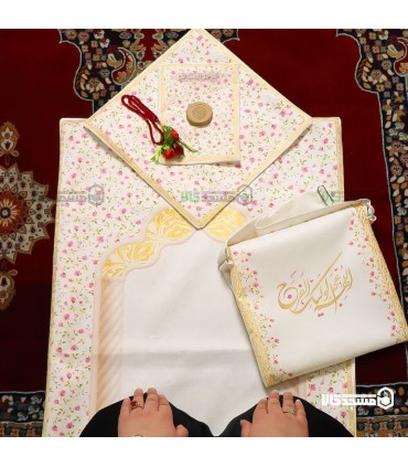 کیف وسجاده مخمل سه تیکه طرح بهار