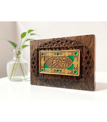 تابلو نقش‌برجسته سفالی دست‌ساز 20×20 با قاب چوبی طرح حضرت زهرا